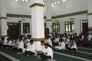 Prajurit Kodam Kasuari Ikuti Istighosah Kubro Peringati Isra’ Mi’raj 1444 H