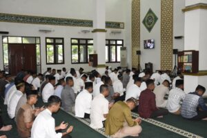 Prajurit Kodam Kasuari Ikuti Istighosah Kubro Peringati Isra’ Mi’raj 1444 H