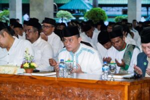 Ribuan Orang di Wilayah Kodam IX/Udayana Ikuti Dzikir dan Doa Keselamatan Bangsa Istighosah Kubro