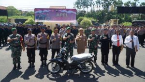Penghargaan Danrem 071/Wijayakusuma Untuk Serka Alosius Jawa dan Warga Kota Pekalongan