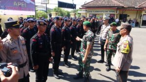 Penghargaan Danrem 071/Wijayakusuma Untuk Serka Alosius Jawa dan Warga Kota Pekalongan