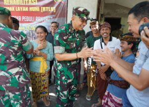 Danrem 163/WSA Tinjau Perehaban RTLH Program Praja Raksaka Peduli Rakyat di Denpasar Utara