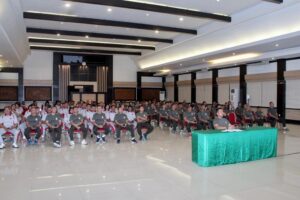 Kodam IX/Udayana Ikuti Launching Aplikasi ETWPAD dan Penyerahan Seragam PNS TNI AD