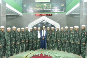 Siswa Dikmata TNI AD Rindam Jaya Berperan Aktif Dalam Peringatan Isra Mir’aj Nabi Muhammad SAW 1444 H/2023