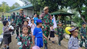 Satgtas Pamtas RI-Malaysia Yonarmed 19/105 Trk Bogani Terima Kunjungan Outing Class TK Negeri Pembina Badau.