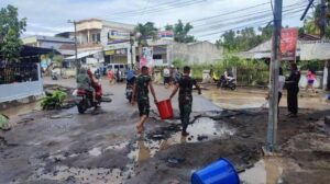 Pasca Bencana Banjir Manado, Prajurit Kodam XIII/Merdeka Masih Lakukan Pembersihan