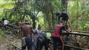 Atasi Kesulitan Warga, Pasukan Ajusta Pasang Pompa Hidram di Daerah Operasi