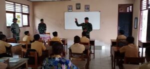 Tingkatkan Kualitas Pendidikan, Satgas Yonif RK 744/SYB Bantu Ajar Anak-Anak Perbatasan