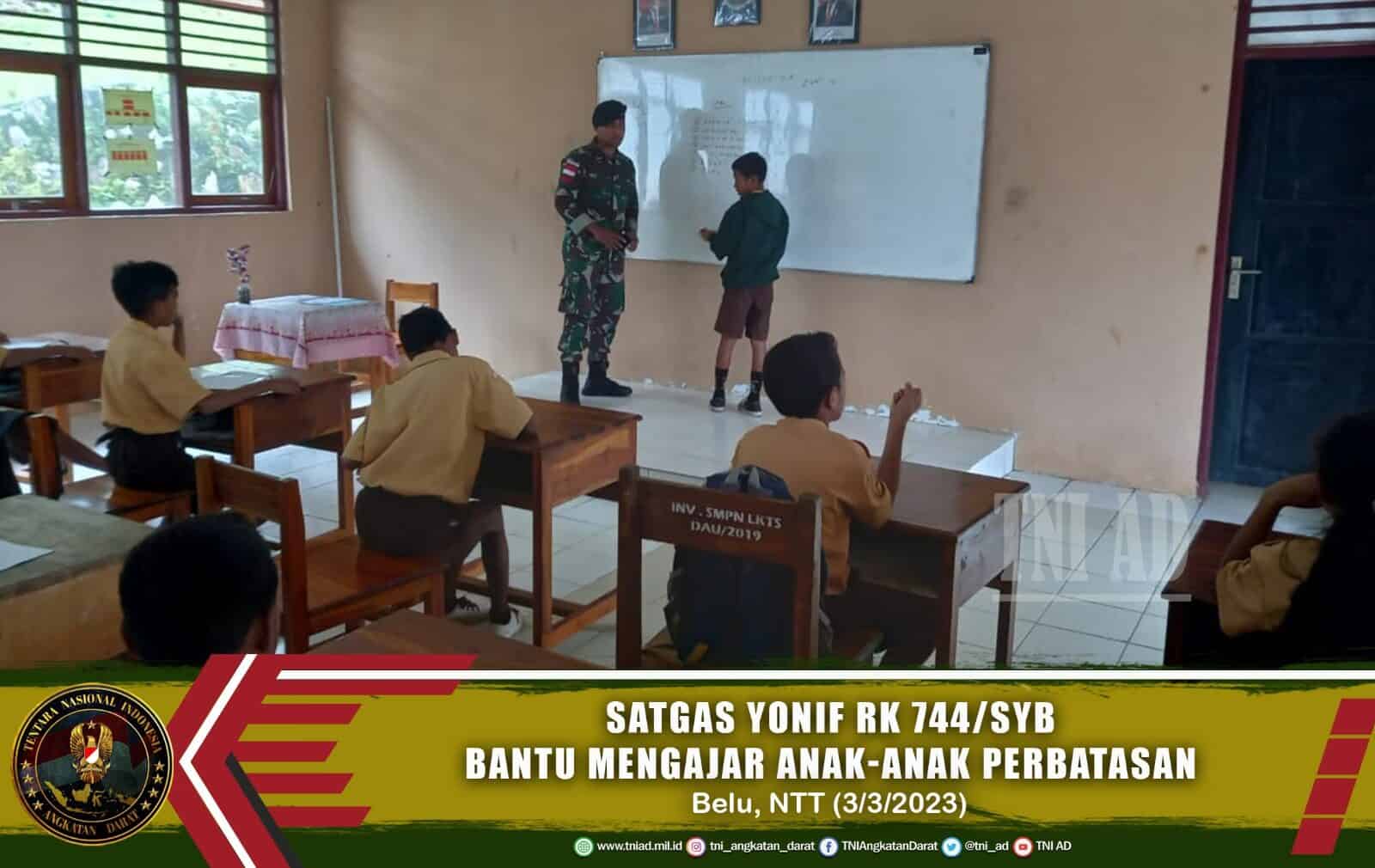 Tingkatkan Kualitas Pendidikan, Satgas Yonif RK 744/SYB Bantu Ajar Anak-Anak Perbatasan