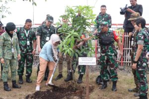 Delegasi ASEAN Kunjungi Taman Pancasila Lahan Pertanian Terpadu Korem 051/Wkt