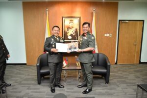 Perkuat Kerja Sama Militer, Kasad Kunker ke Brunei