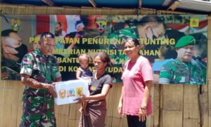 Percepat Penurunan Angka Stunting, Kodim Sikka Salurkan Bantuan Nutrisi Gizi dari Kasad