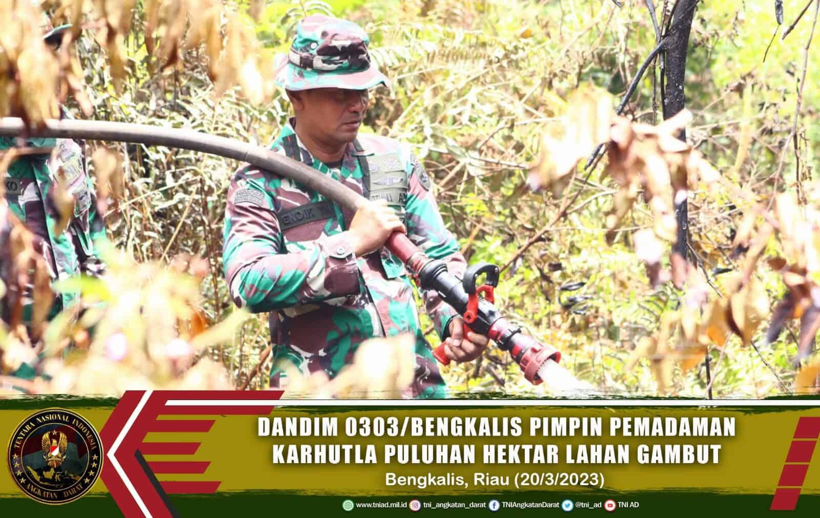 Dandim 0303/Bengkalis Pimpin Pemadaman Karhutla Yang Hanguskan Puluhan Hektar Lahan Gambut di Bengkalis