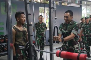 Kunjungan Kerja, Pangdam VI/Mlw Resmikan Sarana Fitness di Satuan Denzipur 8/GM