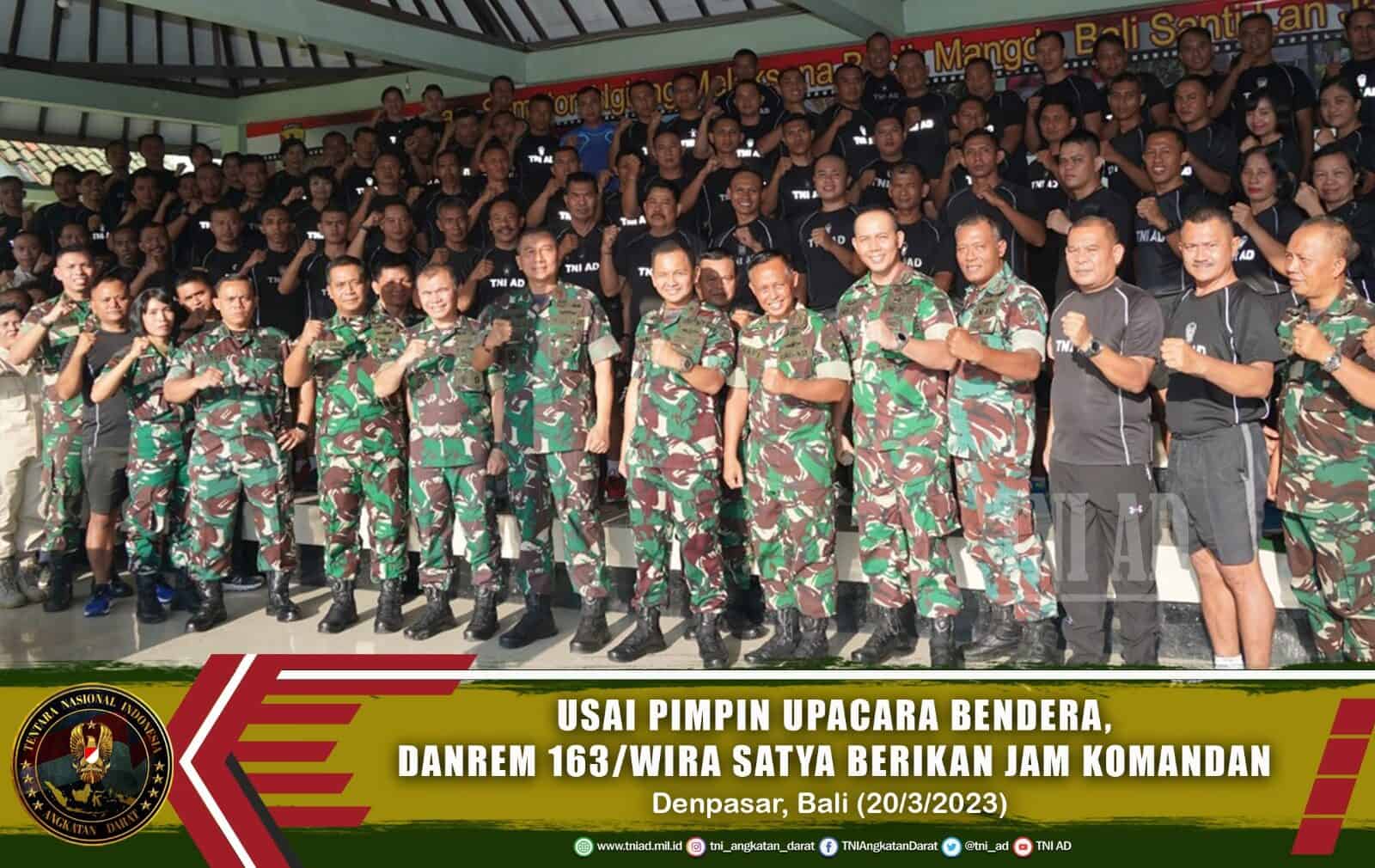 Usai Pimpin Upacara Bendera, Danrem 163/Wira Satya Berikan Jam Komandan