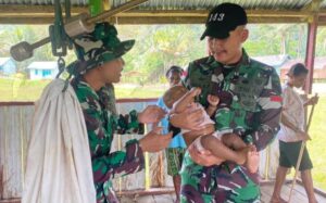 Cegah Wabah Penyakit, Satgas Yonif 143/TWEJ Gelar Pengobatan Di Perbatasan RI-PNG