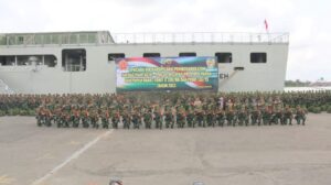 Panglima TNI Berangkatkan 950 Prajurit TNI ke Papua
