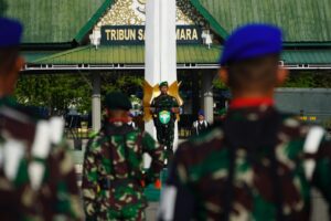 Pangdam IM Mayor Jenderal TNI Novi Helmy Prasetya, S.I.P, M.I.P Pimpin Upacara Mingguan di Lapangan Blang Padang