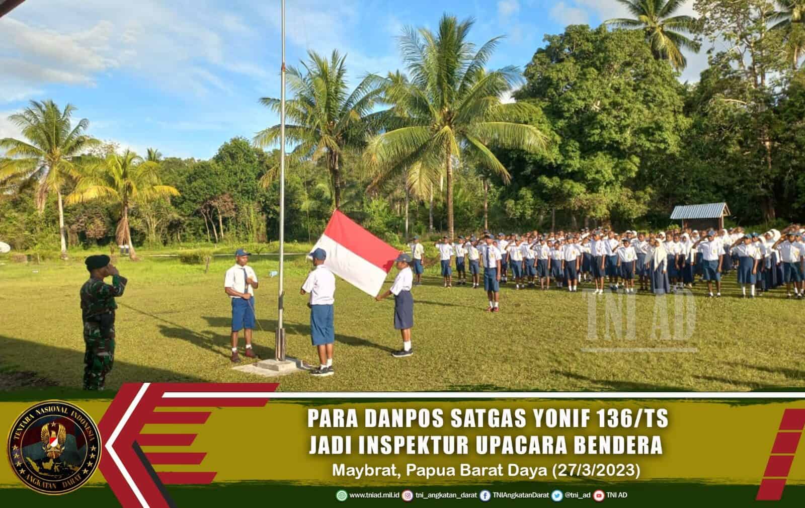 Para Danpos Satgas Yonif RK 136/TS Jadi Inspektur Upacara