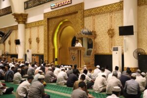 Hari Keenam Ramadhan, Wakabintaljarahdam XII/Tpr Beri Kultum di Masjid Raya Mujahidin Pontianak.