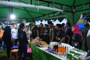 Kodam XIV/Hsn dan Apindo, Gelar Bazar Ramadhan, Bingkisan Sembako dan Pameran Alutsista TNI untuk Masyarakat Sulsel