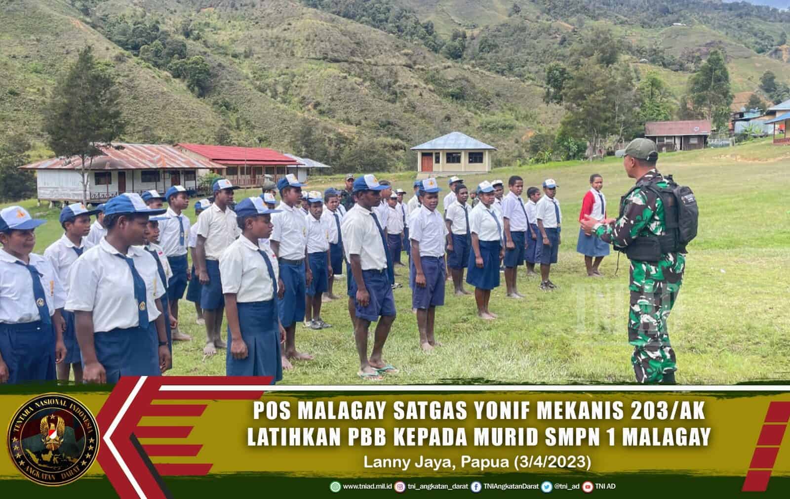 Pos Malagay Satgas Yonif Mekanis 203/AK Latihkan PBB Kepada Murid SMPN 1 Malagay