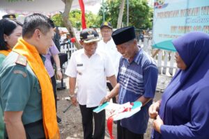 Danrem 162/WB Resmikan Rumah Hasil Rehab RTLH Praja Raksaka Peduli Rakyat di Sumbawa Barat