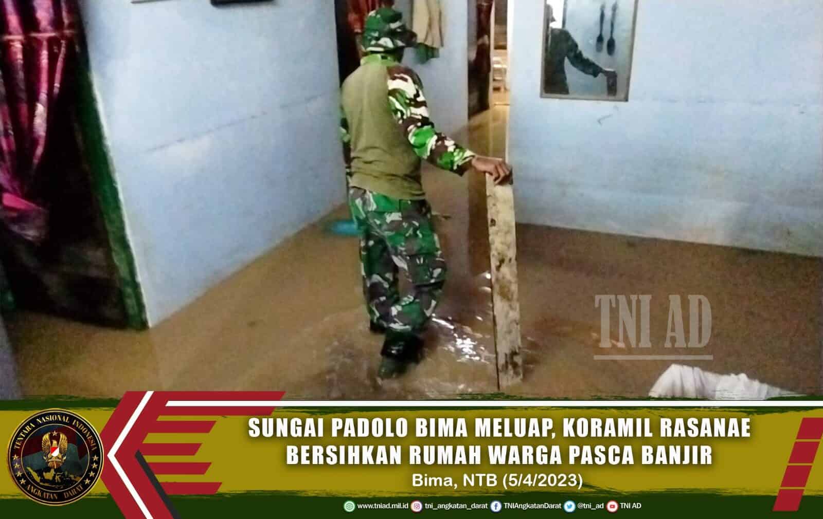 Sungai Padolo Bima Meluap, Koramil Rasanae Bersihkan Rumah Warga Pasca Banjir