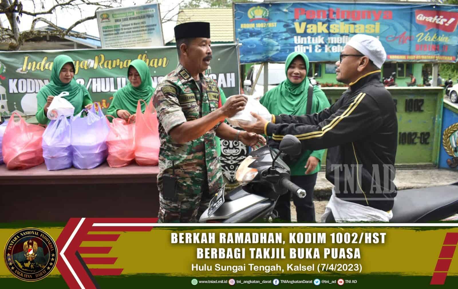 Berkah Ramadhan, Kodim 1002/HST Berbagi Takjil Buka Puasa