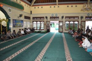 Safari Ramadhan, Dandim Buleleng Sambangi Masjid Ikhwanul Islam Desa Kaliasem