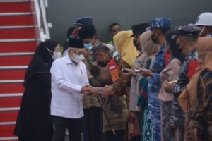 Pangdam VI/Mulawarman Sambut Kedatangan Wakil Presiden RI di Kalsel