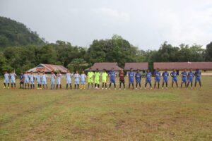 Ikuti Turnamen Sepak Bola, Pos Tanjung Lesung Satgas Yonarmed 19/105 Trk Bogani Bentuk Tim Bersama Masyarakat