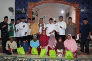 Ramadhan Penuh Berkah, Kodim 0404/Muara Enim Serahkan Kunci Bedah Rumah