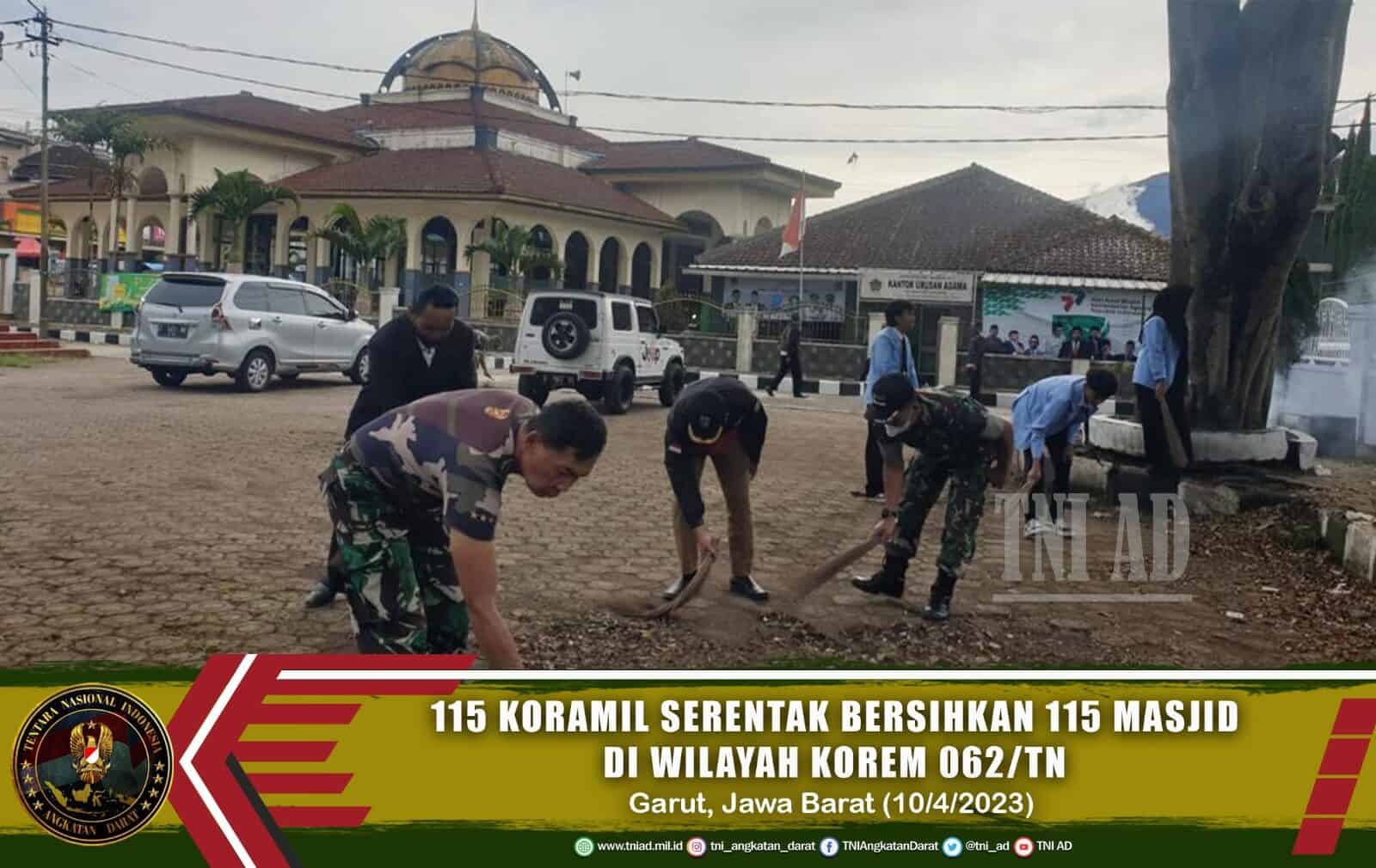 115 Koramil Serentak Bersihkan 115 Masjid di Priangan Timur Wilayah Korem 062/TN