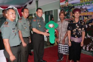 Kunjungi Kodim Tabanan, Danpusterad : Babinsa Sebagai Ujung Tombak TNI AD
