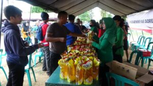 Kodim 0710/Pekalongan Bersama Sinar Mas Group Gelar Bazar Minyak Goreng