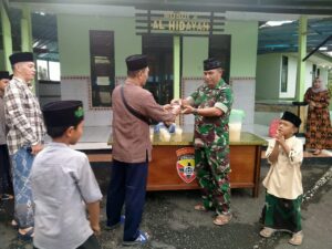 Bagi Takjil, Silahturahmi Ramadhan Ala Kodim Klungkung