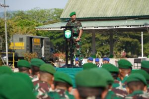 Pangdam IM Pimpin Upacara Bendera Bulanan tanggal 17 April 2023 di Lapangan Blang Padang