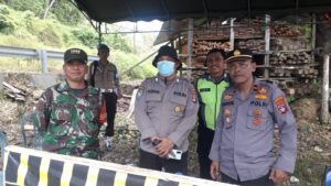 TNI – Polri Pengamanan Sejumlah Tempat Wisata Di Hulu Sungai Tengah