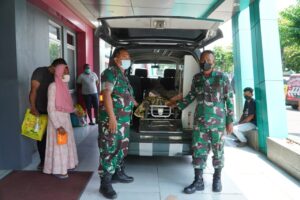 Kodim 0605/Subang Evakuasi Penderita Kanker Tidak Mampu Berobat ke RS Ciremai