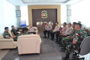 Ciptakan Iklim Sejuk di Eradigital, Danrindam IX/Udayana Silahturahmi ke SPN Singaraja Polda Bali