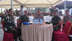 Tingkatkan Sinergitas TNI dan Polri, Dandim dan Kapolres Kolaka Hadiri Apel Gabungan dan Halal Bihalal