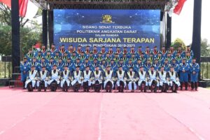 Wisuda 59 Mahasiswa, Kasad Berpesan Lulusan Poltekad Harus Kuasai Teknologi Militer dan Alutsista