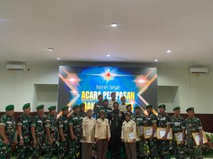 Wujud Penghargaan, Brigjen TNI Ayub Akbar Berikan Tali Asih Kepada Anggota Rindam Jaya Yang Purna Tugas