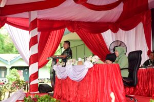 Pengarahan Kepada Prajurit Yonif PR 433/JS dan Keluarga, Kasad Ingatkan Waspadai Upaya Benturkan TNI-Polri