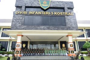 Kasad Tinjau Pembangunan Rumah Dinas Prajurit Divif 3 Kostrad