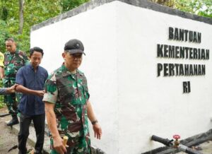 120 KK Sudah Dapat Menikmati Air Bersih Berkat Kerja Sama Kemenhan RI dan Korem 162/WB