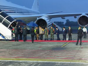 Danrem 163/WSA Sambut Kedatangan Sultan Brunei Darussalam di Bandara Internasional I Gusti Ngurah Rai