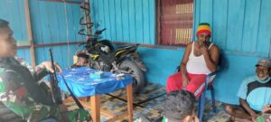 Jalin Komunikasi, Satgas Yonif Raider 200/BN Silaturahmi dan pengobatan Gratis Kepada Masyarakat Kurima