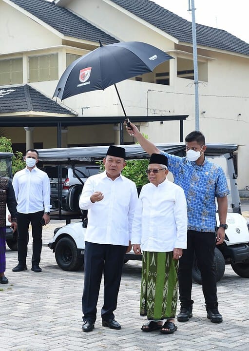 Peduli Pendidikan Santri Ponpes An-Nawawi Tanara, Kasad Beri Bantuan 1 Unit Kendaraan